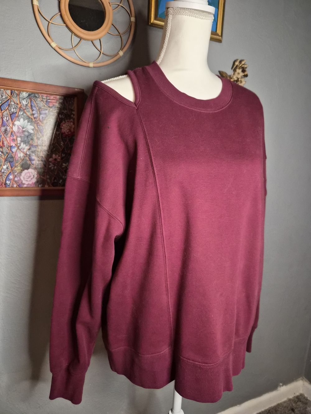 Fabletics Sweater - Picture 2 of 7
